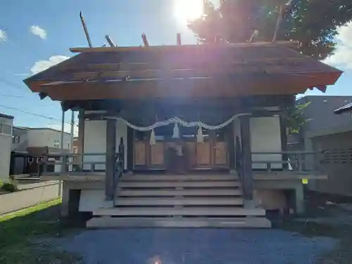 朝里神社の本殿