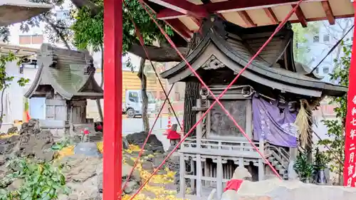 花園神社の本殿・本堂