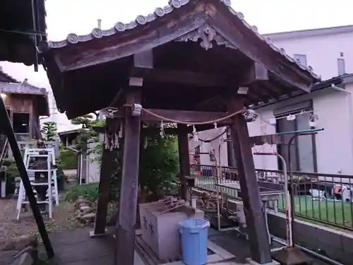 八幡神社の手水