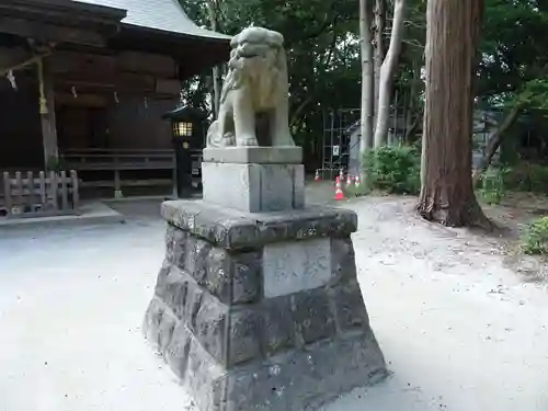 諏訪八幡神社の狛犬