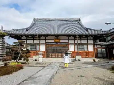 養源寺の本殿・本堂