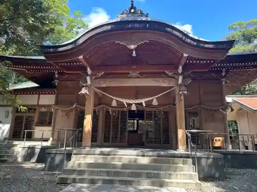 須須神社の本殿