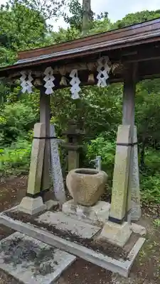 赤根天神社の手水舎