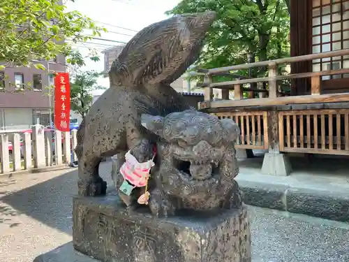 北海道神宮頓宮の狛犬