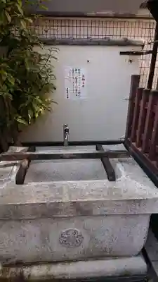 薬研堀不動院(川崎大師東京別院)の手水舎
