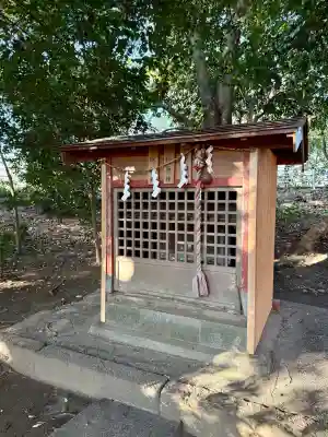 有鹿神社の{uncategorized: "未分類", other: "その他", undefined: "問題あり", building: "その他建物", grave: "お墓", sacred_gate: "鳥居", guardian: "狛犬", statue: "像", buddha: "仏像", history: "歴史", nature: "自然", garden: "庭園", animal: "動物", pagoda: "塔", temizu: "手水舎", mountain_gate: "山門・神門", sanctuary: "本殿・本堂", subordinate: "末社・摂社", art: "芸術", scenery: "景色", jizo: "地蔵", ema: "絵馬", goshuin: "御朱印", omikuji: "おみくじ", items: "授与品その他", amulet: "お守り", goshuincho: "御朱印帳", eats: "食事", festival: "お祭り", votive_dance: "神楽", shichigosan: "七五三参", wedding: "結婚式", experience: "体験その他", initially: "初詣", around: "周辺", anti_infection: "感染症対策"}