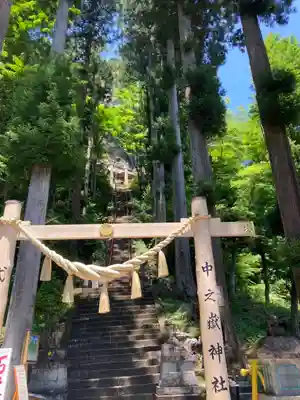 中之嶽神社の鳥居