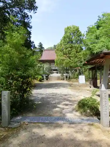 雲樹寺の山門