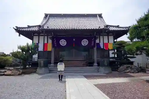 西蓮寺の本殿・本堂