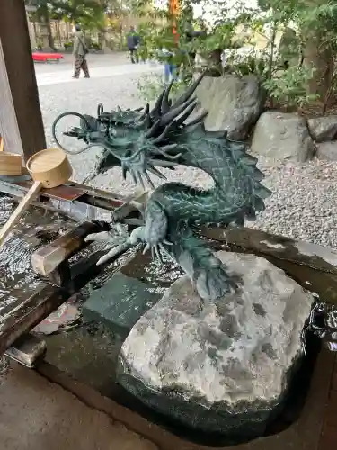 川越氷川神社の{uncategorized: "未分類", other: "その他", undefined: "問題あり", building: "その他建物", grave: "お墓", sacred_gate: "鳥居", guardian: "狛犬", statue: "像", buddha: "仏像", history: "歴史", nature: "自然", garden: "庭園", animal: "動物", pagoda: "塔", temizu: "手水舎", mountain_gate: "山門・神門", sanctuary: "本殿・本堂", subordinate: "末社・摂社", art: "芸術", scenery: "景色", jizo: "地蔵", ema: "絵馬", goshuin: "御朱印", omikuji: "おみくじ", items: "授与品その他", amulet: "お守り", goshuincho: "御朱印帳", eats: "食事", festival: "お祭り", votive_dance: "神楽", shichigosan: "七五三参", wedding: "結婚式", experience: "体験その他", initially: "初詣", around: "周辺", anti_infection: "感染症対策"}