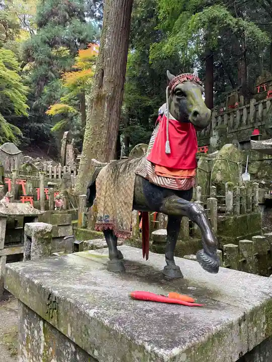 伏見稲荷大社 御膳谷奉拝所(京都府)