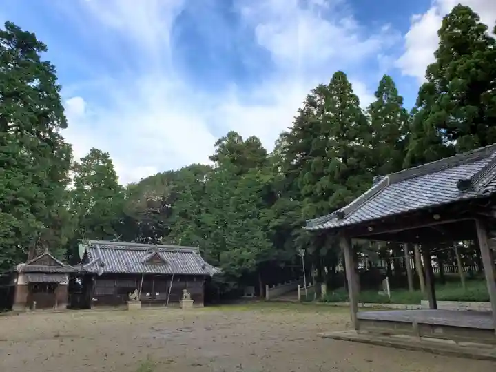 岩壷神社のその他建物