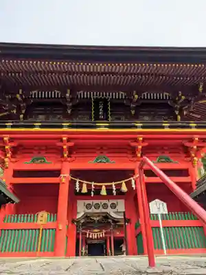 六所神社の山門・神門