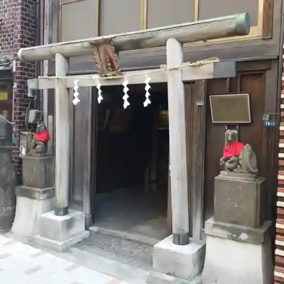 箭弓稲荷神社の鳥居