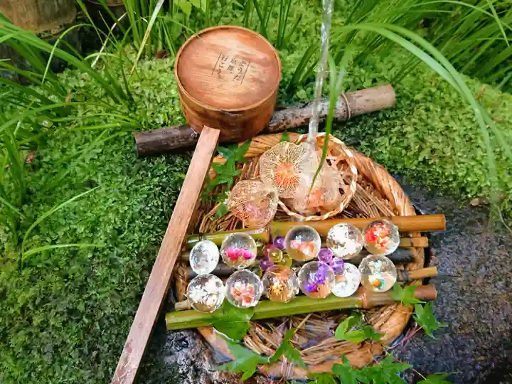 祇王寺の手水舎