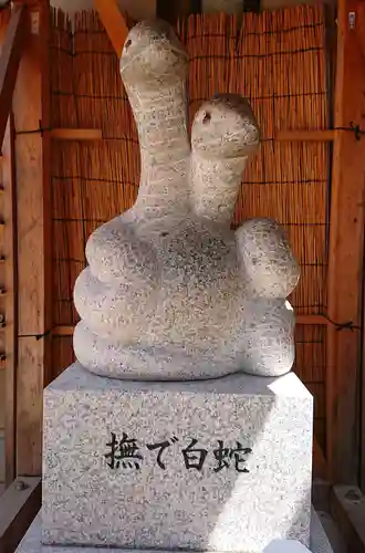 蛇窪神社の狛犬