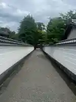 法住寺陵 (後白河天皇陵)の{uncategorized: "未分類", other: "その他", undefined: "問題あり", building: "その他建物", grave: "お墓", sacred_gate: "鳥居", guardian: "狛犬", statue: "像", buddha: "仏像", history: "歴史", nature: "自然", garden: "庭園", animal: "動物", pagoda: "塔", temizu: "手水舎", mountain_gate: "山門・神門", sanctuary: "本殿・本堂", subordinate: "末社・摂社", art: "芸術", scenery: "景色", jizo: "地蔵", ema: "絵馬", goshuin: "御朱印", omikuji: "おみくじ", items: "授与品その他", amulet: "お守り", goshuincho: "御朱印帳", eats: "食事", festival: "お祭り", votive_dance: "神楽", shichigosan: "七五三参", wedding: "結婚式", experience: "体験その他", initially: "初詣", around: "周辺", anti_infection: "感染症対策"}