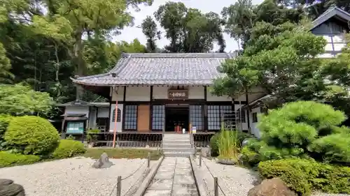 満願寺の本殿・本堂