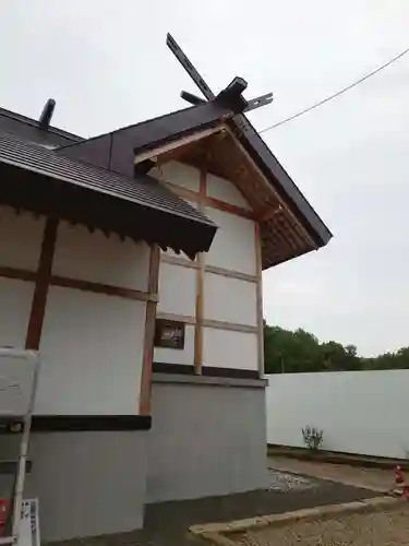 石山神社の本殿