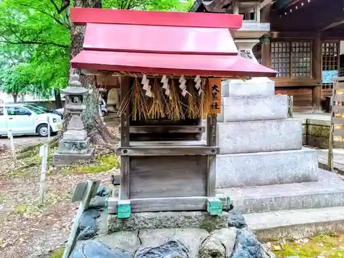 闇之森八幡社の末社・摂社