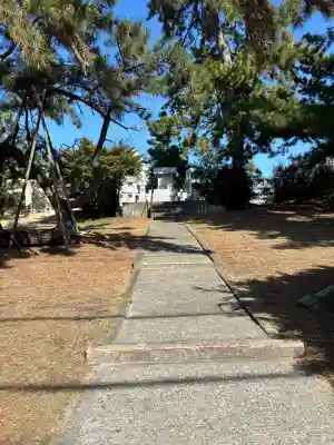 元冦神社の{uncategorized: "未分類", other: "その他", undefined: "問題あり", building: "その他建物", grave: "お墓", sacred_gate: "鳥居", guardian: "狛犬", statue: "像", buddha: "仏像", history: "歴史", nature: "自然", garden: "庭園", animal: "動物", pagoda: "塔", temizu: "手水舎", mountain_gate: "山門・神門", sanctuary: "本殿・本堂", subordinate: "末社・摂社", art: "芸術", scenery: "景色", jizo: "地蔵", ema: "絵馬", goshuin: "御朱印", omikuji: "おみくじ", items: "授与品その他", amulet: "お守り", goshuincho: "御朱印帳", eats: "食事", festival: "お祭り", votive_dance: "神楽", shichigosan: "七五三参", wedding: "結婚式", experience: "体験その他", initially: "初詣", around: "周辺", anti_infection: "感染症対策"}