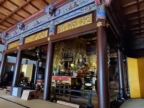 善導寺の本殿・本堂