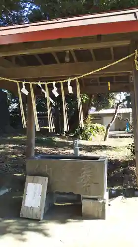 小林鳥見神社の手水舎