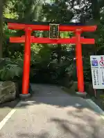 箱根神社の{uncategorized: "未分類", other: "その他", undefined: "問題あり", building: "その他建物", grave: "お墓", sacred_gate: "鳥居", guardian: "狛犬", statue: "像", buddha: "仏像", history: "歴史", nature: "自然", garden: "庭園", animal: "動物", pagoda: "塔", temizu: "手水舎", mountain_gate: "山門・神門", sanctuary: "本殿・本堂", subordinate: "末社・摂社", art: "芸術", scenery: "景色", jizo: "地蔵", ema: "絵馬", goshuin: "御朱印", omikuji: "おみくじ", items: "授与品その他", amulet: "お守り", goshuincho: "御朱印帳", eats: "食事", festival: "お祭り", votive_dance: "神楽", shichigosan: "七五三参", wedding: "結婚式", experience: "体験その他", initially: "初詣", around: "周辺", anti_infection: "感染症対策"}