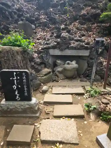 品川神社の{uncategorized: "未分類", other: "その他", undefined: "問題あり", building: "その他建物", grave: "お墓", sacred_gate: "鳥居", guardian: "狛犬", statue: "像", buddha: "仏像", history: "歴史", nature: "自然", garden: "庭園", animal: "動物", pagoda: "塔", temizu: "手水舎", mountain_gate: "山門・神門", sanctuary: "本殿・本堂", subordinate: "末社・摂社", art: "芸術", scenery: "景色", jizo: "地蔵", ema: "絵馬", goshuin: "御朱印", omikuji: "おみくじ", items: "授与品その他", amulet: "お守り", goshuincho: "御朱印帳", eats: "食事", festival: "お祭り", votive_dance: "神楽", shichigosan: "七五三参", wedding: "結婚式", experience: "体験その他", initially: "初詣", around: "周辺", anti_infection: "感染症対策"}