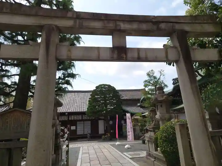 元祇園梛神社・隼神社の鳥居