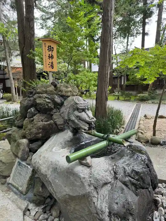 諏訪大社下社秋宮(長野県)