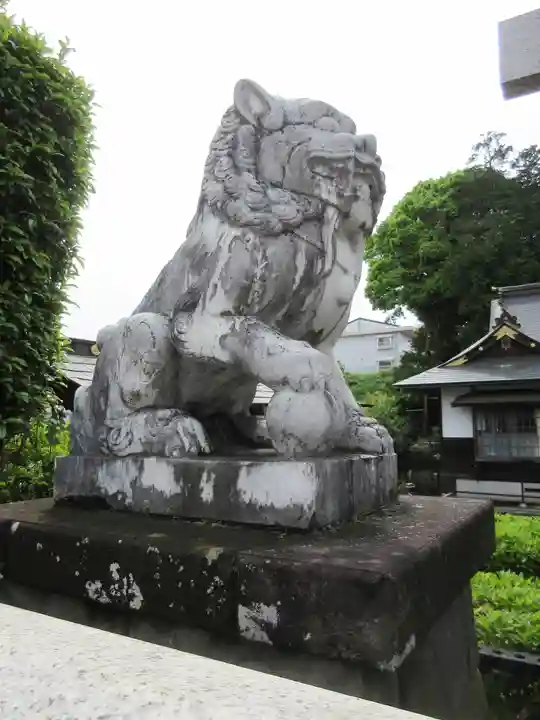 白蛇辨財天の狛犬