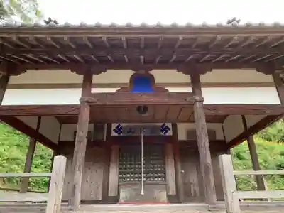 間暗寺の本殿・本堂