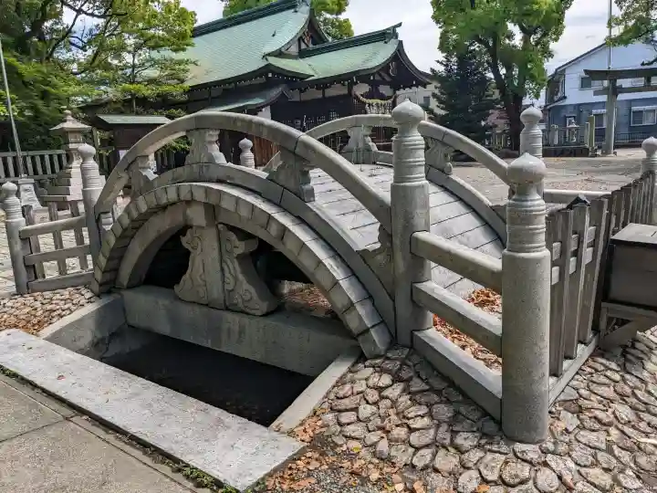 堤治神社の{uncategorized: "未分類", other: "その他", undefined: "問題あり", building: "その他建物", grave: "お墓", sacred_gate: "鳥居", guardian: "狛犬", statue: "像", buddha: "仏像", history: "歴史", nature: "自然", garden: "庭園", animal: "動物", pagoda: "塔", temizu: "手水舎", mountain_gate: "山門・神門", sanctuary: "本殿・本堂", subordinate: "末社・摂社", art: "芸術", scenery: "景色", jizo: "地蔵", ema: "絵馬", goshuin: "御朱印", omikuji: "おみくじ", items: "授与品その他", amulet: "お守り", goshuincho: "御朱印帳", eats: "食事", festival: "お祭り", votive_dance: "神楽", shichigosan: "七五三参", wedding: "結婚式", experience: "体験その他", initially: "初詣", around: "周辺", anti_infection: "感染症対策"}