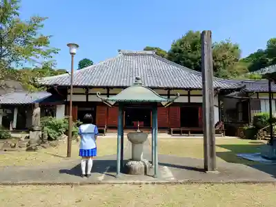 高蔵寺の本殿・本堂