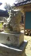 鷹房神社の狛犬