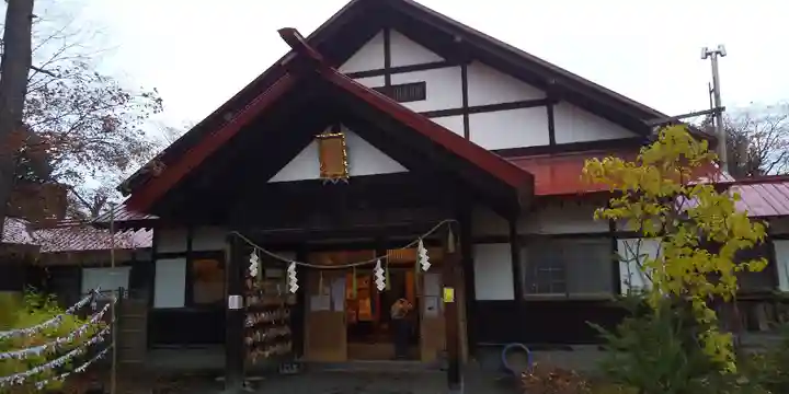 多賀神社の本殿・本堂