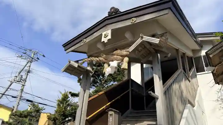 出雲大社函館教会の{uncategorized: "未分類", other: "その他", undefined: "問題あり", building: "その他建物", grave: "お墓", sacred_gate: "鳥居", guardian: "狛犬", statue: "像", buddha: "仏像", history: "歴史", nature: "自然", garden: "庭園", animal: "動物", pagoda: "塔", temizu: "手水舎", mountain_gate: "山門・神門", sanctuary: "本殿・本堂", subordinate: "末社・摂社", art: "芸術", scenery: "景色", jizo: "地蔵", ema: "絵馬", goshuin: "御朱印", omikuji: "おみくじ", items: "授与品その他", amulet: "お守り", goshuincho: "御朱印帳", eats: "食事", festival: "お祭り", votive_dance: "神楽", shichigosan: "七五三参", wedding: "結婚式", experience: "体験その他", initially: "初詣", around: "周辺", anti_infection: "感染症対策"}