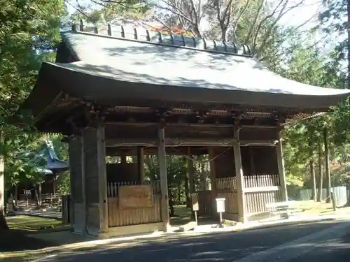 龜山神社の山門・神門