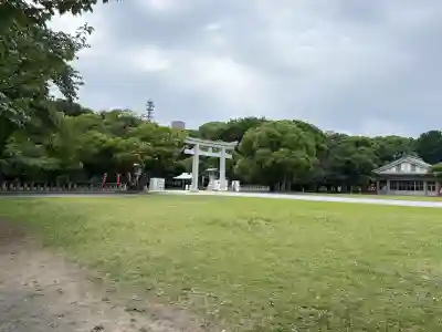 福岡縣護國神社の{uncategorized: "未分類", other: "その他", undefined: "問題あり", building: "その他建物", grave: "お墓", sacred_gate: "鳥居", guardian: "狛犬", statue: "像", buddha: "仏像", history: "歴史", nature: "自然", garden: "庭園", animal: "動物", pagoda: "塔", temizu: "手水舎", mountain_gate: "山門・神門", sanctuary: "本殿・本堂", subordinate: "末社・摂社", art: "芸術", scenery: "景色", jizo: "地蔵", ema: "絵馬", goshuin: "御朱印", omikuji: "おみくじ", items: "授与品その他", amulet: "お守り", goshuincho: "御朱印帳", eats: "食事", festival: "お祭り", votive_dance: "神楽", shichigosan: "七五三参", wedding: "結婚式", experience: "体験その他", initially: "初詣", around: "周辺", anti_infection: "感染症対策"}
