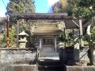 神道祖霊社の本殿