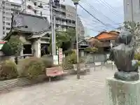 法徳寺の{uncategorized: "未分類", other: "その他", undefined: "問題あり", building: "その他建物", grave: "お墓", sacred_gate: "鳥居", guardian: "狛犬", statue: "像", buddha: "仏像", history: "歴史", nature: "自然", garden: "庭園", animal: "動物", pagoda: "塔", temizu: "手水舎", mountain_gate: "山門・神門", sanctuary: "本殿・本堂", subordinate: "末社・摂社", art: "芸術", scenery: "景色", jizo: "地蔵", ema: "絵馬", goshuin: "御朱印", omikuji: "おみくじ", items: "授与品その他", amulet: "お守り", goshuincho: "御朱印帳", eats: "食事", festival: "お祭り", votive_dance: "神楽", shichigosan: "七五三参", wedding: "結婚式", experience: "体験その他", initially: "初詣", around: "周辺", anti_infection: "感染症対策"}