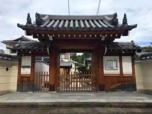 宗慶寺の山門