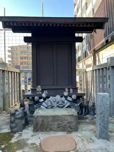 荻窪白山神社の{uncategorized: "未分類", other: "その他", undefined: "問題あり", building: "その他建物", grave: "お墓", sacred_gate: "鳥居", guardian: "狛犬", statue: "像", buddha: "仏像", history: "歴史", nature: "自然", garden: "庭園", animal: "動物", pagoda: "塔", temizu: "手水舎", mountain_gate: "山門・神門", sanctuary: "本殿・本堂", subordinate: "末社・摂社", art: "芸術", scenery: "景色", jizo: "地蔵", ema: "絵馬", goshuin: "御朱印", omikuji: "おみくじ", items: "授与品その他", amulet: "お守り", goshuincho: "御朱印帳", eats: "食事", festival: "お祭り", votive_dance: "神楽", shichigosan: "七五三参", wedding: "結婚式", experience: "体験その他", initially: "初詣", around: "周辺", anti_infection: "感染症対策"}