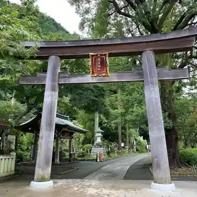 高麗神社の鳥居