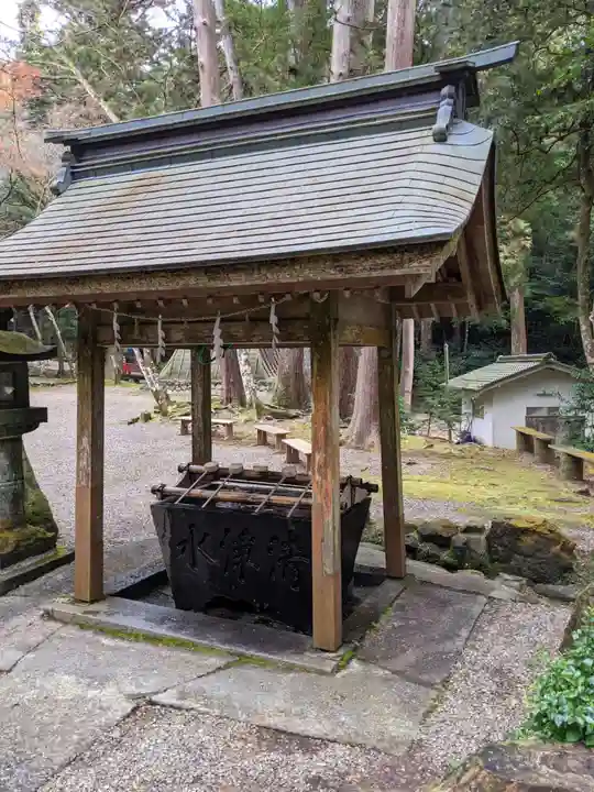 八幡神社(武芸八幡宮)の手水舎