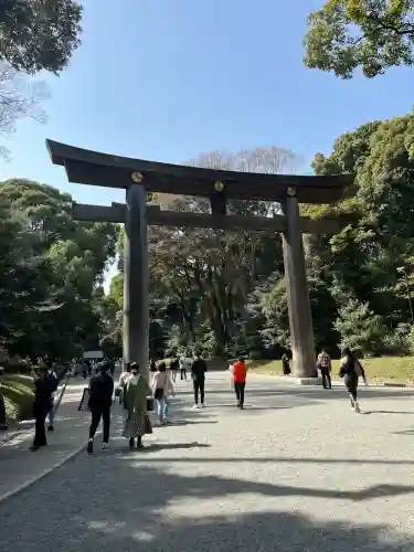 明治神宮の{uncategorized: "未分類", other: "その他", undefined: "問題あり", building: "その他建物", grave: "お墓", sacred_gate: "鳥居", guardian: "狛犬", statue: "像", buddha: "仏像", history: "歴史", nature: "自然", garden: "庭園", animal: "動物", pagoda: "塔", temizu: "手水舎", mountain_gate: "山門・神門", sanctuary: "本殿・本堂", subordinate: "末社・摂社", art: "芸術", scenery: "景色", jizo: "地蔵", ema: "絵馬", goshuin: "御朱印", omikuji: "おみくじ", items: "授与品その他", amulet: "お守り", goshuincho: "御朱印帳", eats: "食事", festival: "お祭り", votive_dance: "神楽", shichigosan: "七五三参", wedding: "結婚式", experience: "体験その他", initially: "初詣", around: "周辺", anti_infection: "感染症対策"}