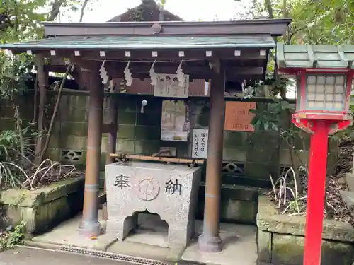 八雲神社（鎌倉・大町）の手水舎