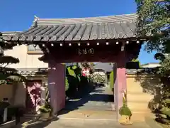 円徳寺の山門