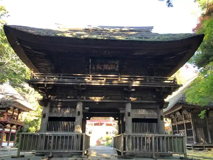 西明寺の山門・神門